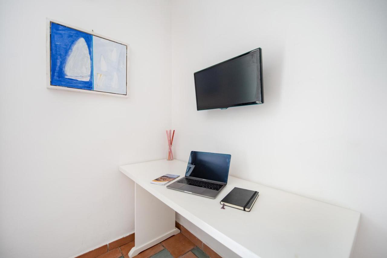 Le Grand Bleu - Gioia Apartments Procida Exterior photo