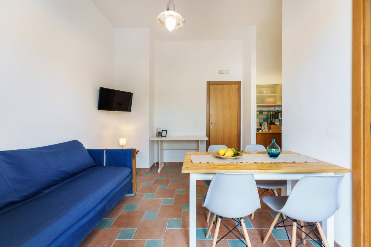 Le Grand Bleu - Gioia Apartments Procida Exterior photo