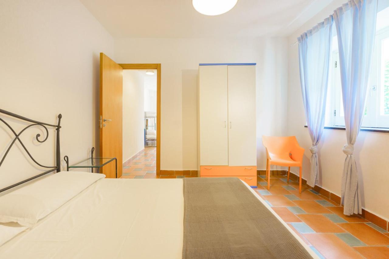 Le Grand Bleu - Gioia Apartments Procida Exterior photo