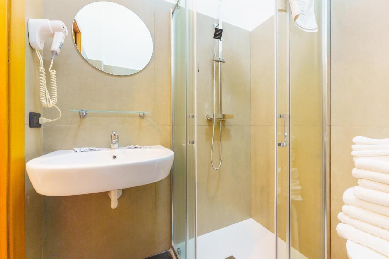 Le Grand Bleu - Gioia Apartments Procida Exterior photo