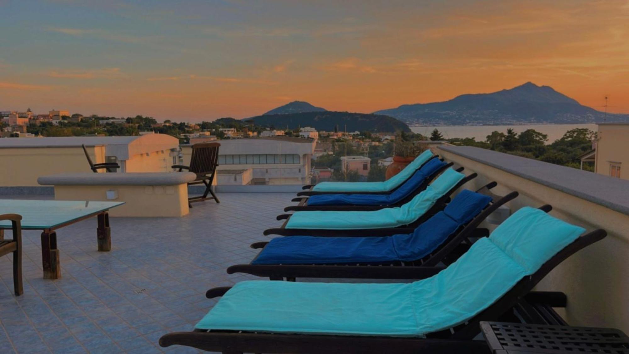 Le Grand Bleu - Gioia Apartments Procida Exterior photo